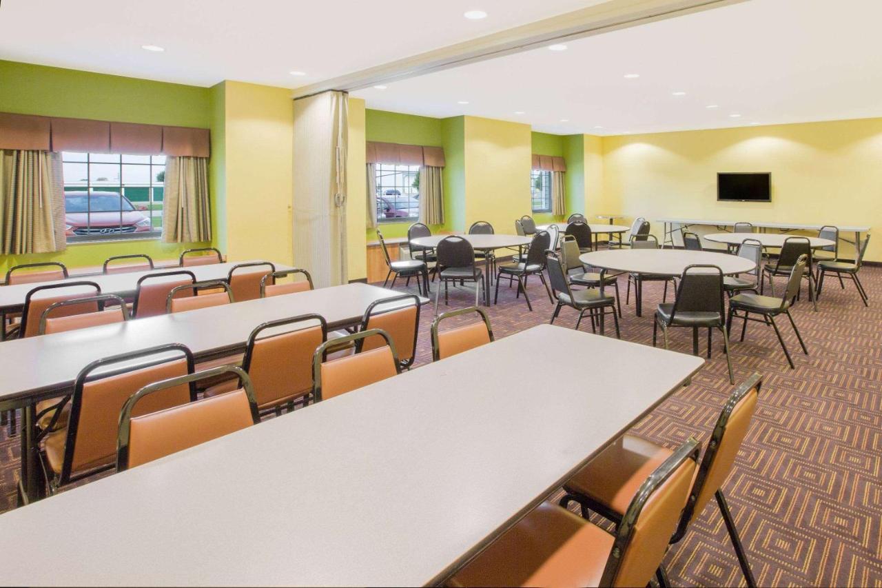 Microtel Inn & Suites By Wyndham Delphos Kültér fotó